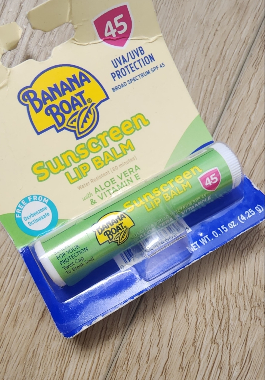 Banana Boat Sunscreen Lip Balm Uv Protection Aloe Vera New